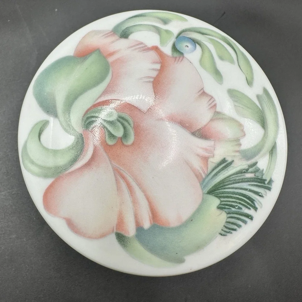 Porcelain d'Art Limoges Made in France Anais Anais Trinket Box Floral Cottage 3